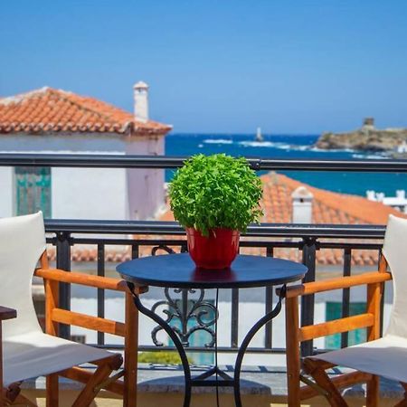 Seaview Stylish Flat In Andros - Walk To Beach Extérieur photo