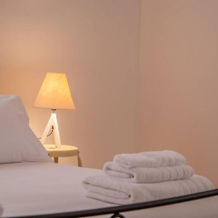 Seaview Stylish Flat In Andros - Walk To Beach Extérieur photo